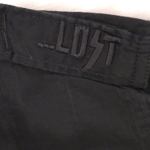 Lost Shirt~Black Button Down / Host Pick - Picture 9 of 11